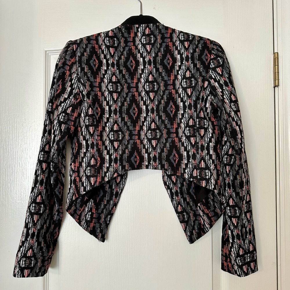 Cropped Blazer - Picture 2 of 5